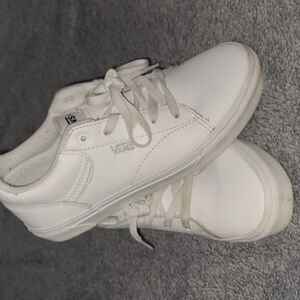 VANS Seldan Youth 5 White Lace Up Leather Casual Skate Low Top Shoes Sneakers